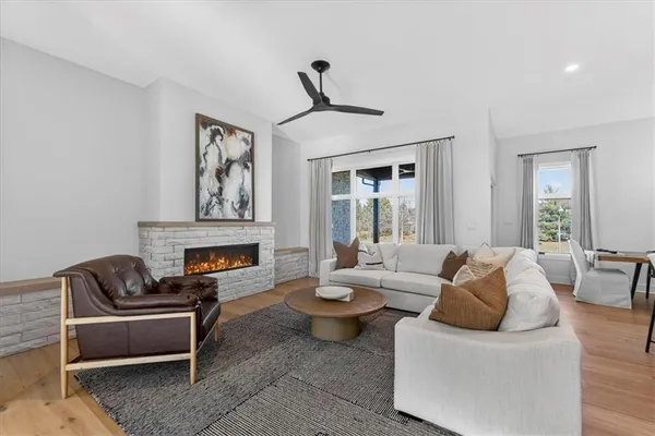 $979,218 | 2856 West 133rd Terrace, Leawood, KS 66209