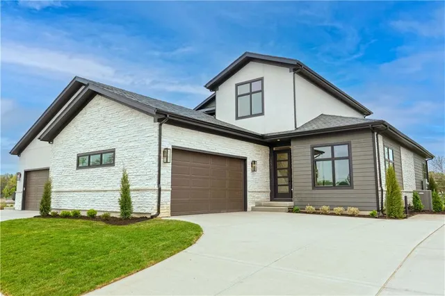 $979,218 | 2856 West 133rd Terrace, Leawood, KS 66224