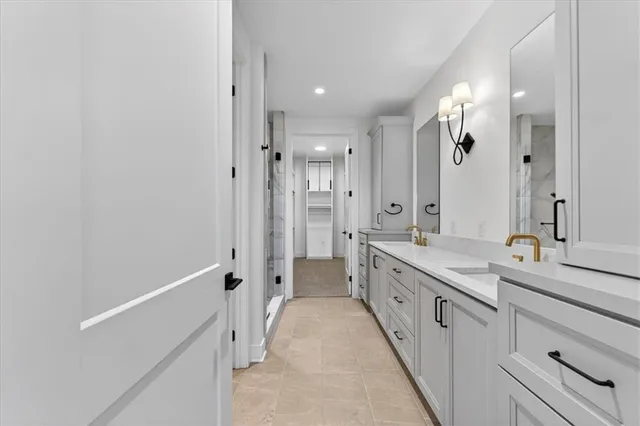 $979,218 | 2856 West 133rd Terrace, Leawood, KS 66224