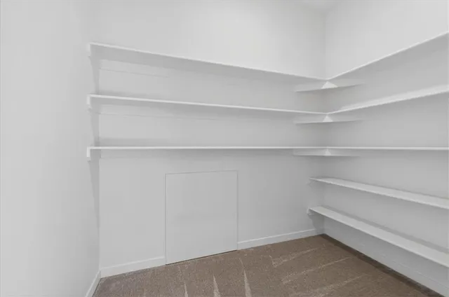 $979,218 | 2856 West 133rd Terrace, Leawood, KS 66224