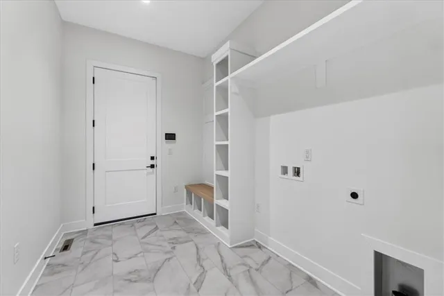 $979,218 | 2856 West 133rd Terrace, Leawood, KS 66224