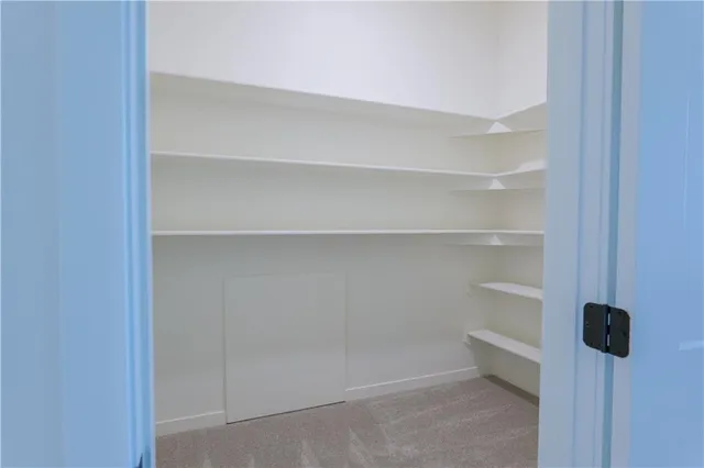 $979,218 | 2856 West 133rd Terrace, Leawood, KS 66224