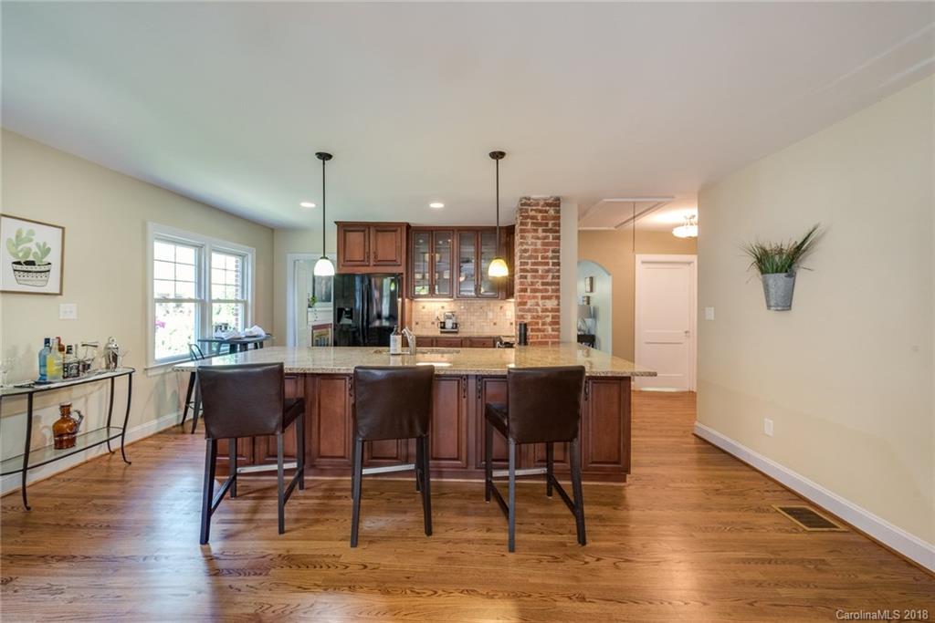 1908 Club Road Charlotte, NC 28205 - Photo 8 of 29 Gallery Image 8