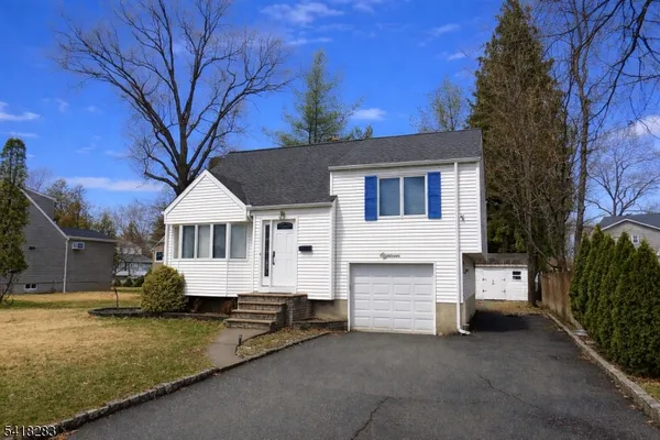 $3,400 | 18 Mandeville Avenue, Pequannock, NJ 07440