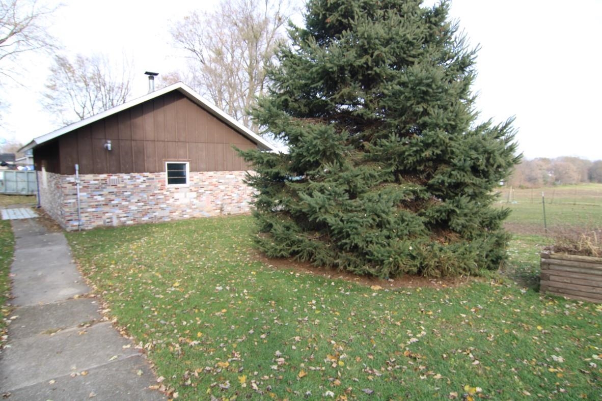 9953 Old River Road Roscoe, IL 61073 - Photo 23 of 27 Gallery Image 23