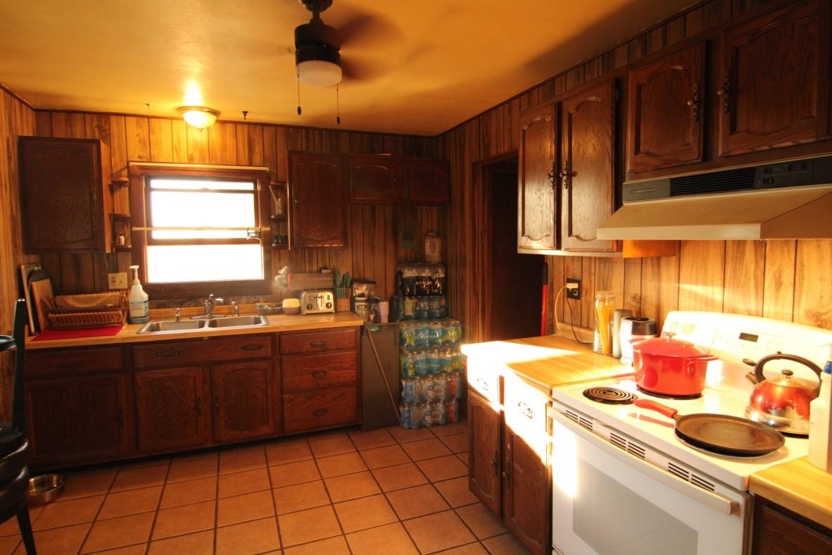9953 Old River Road Roscoe, IL 61073 - Photo 6 of 27 Gallery Image 6
