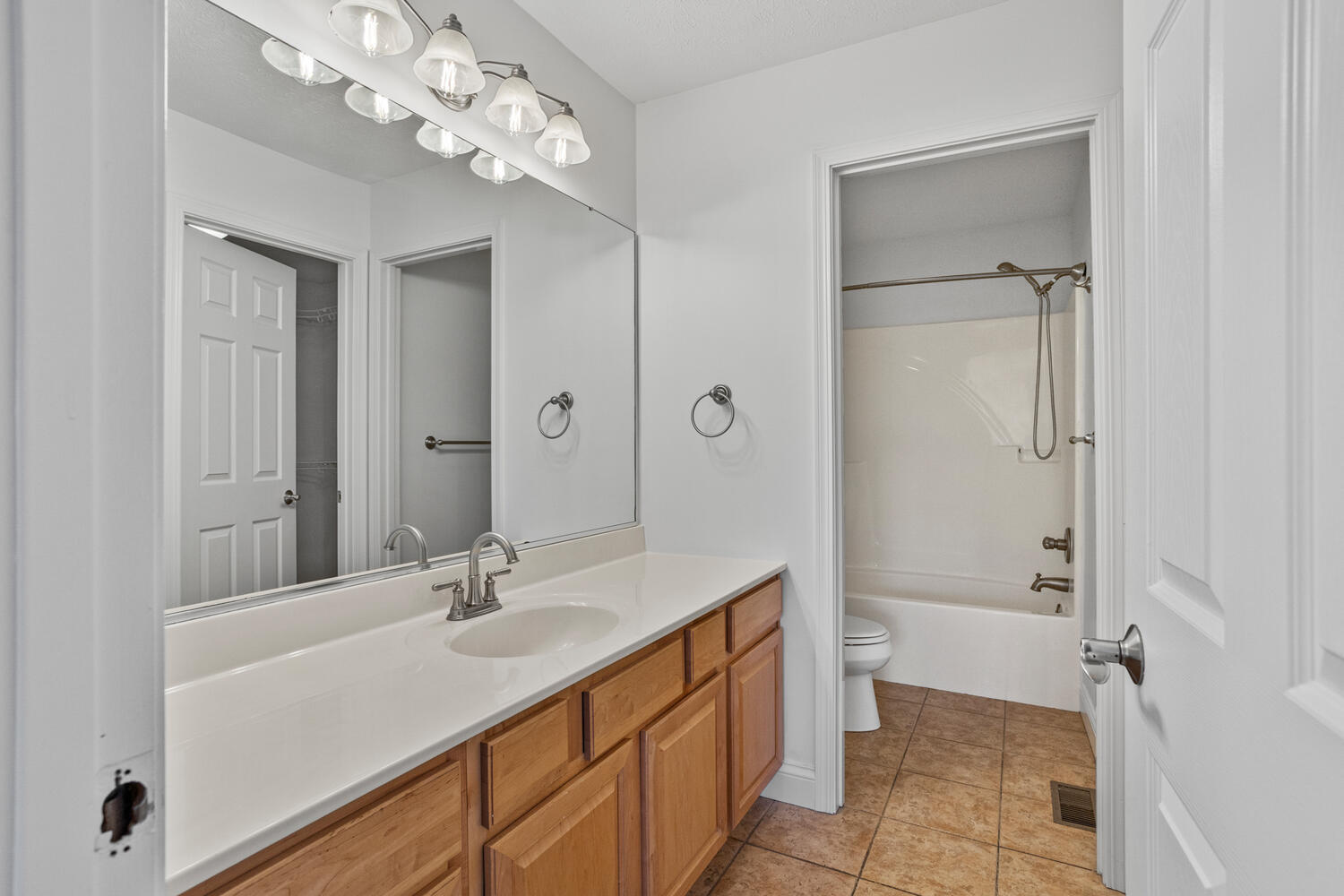 2517 Pembrook Point Champaign, IL 61821 - Photo 20 of 37