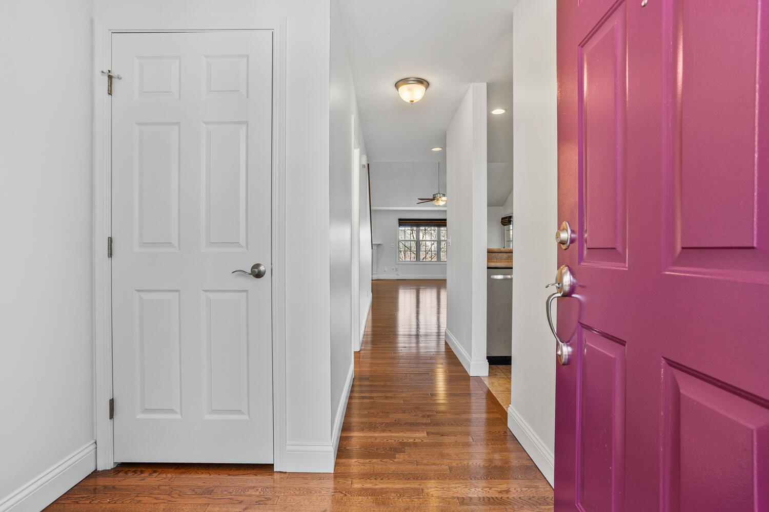 2517 Pembrook Point Champaign, IL 61821 - Photo 9 of 37