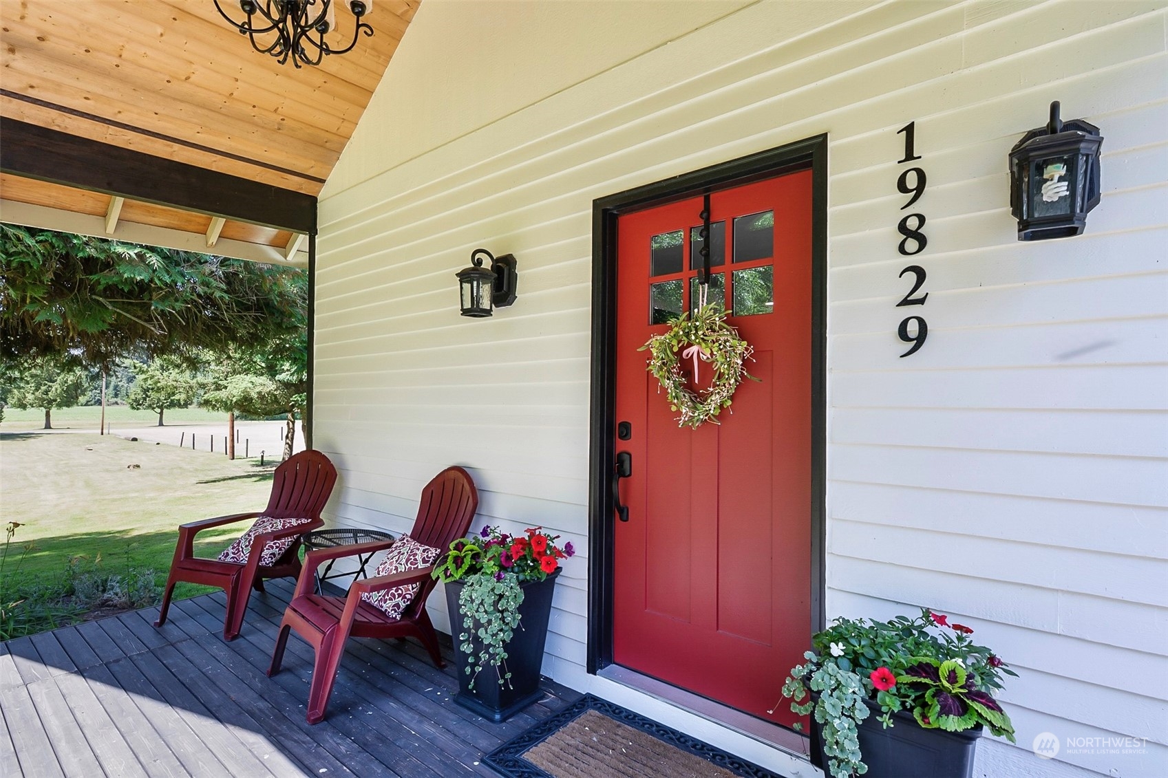 19829 Niederle Road Monroe, WA 98272 - Photo 2 of 39