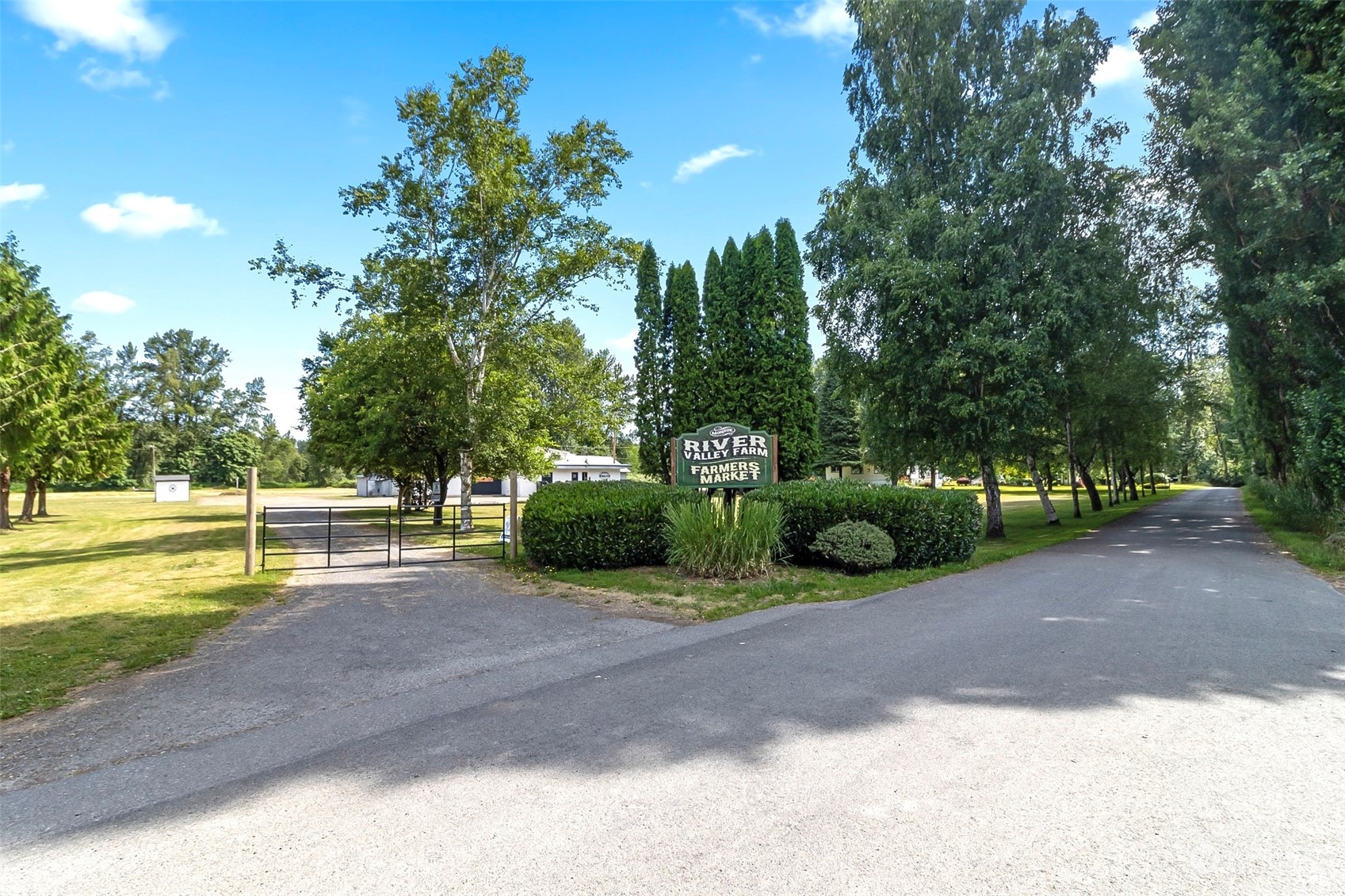 19829 Niederle Road Monroe, WA 98272 - Photo 25 of 39 a view of a park with large trees
