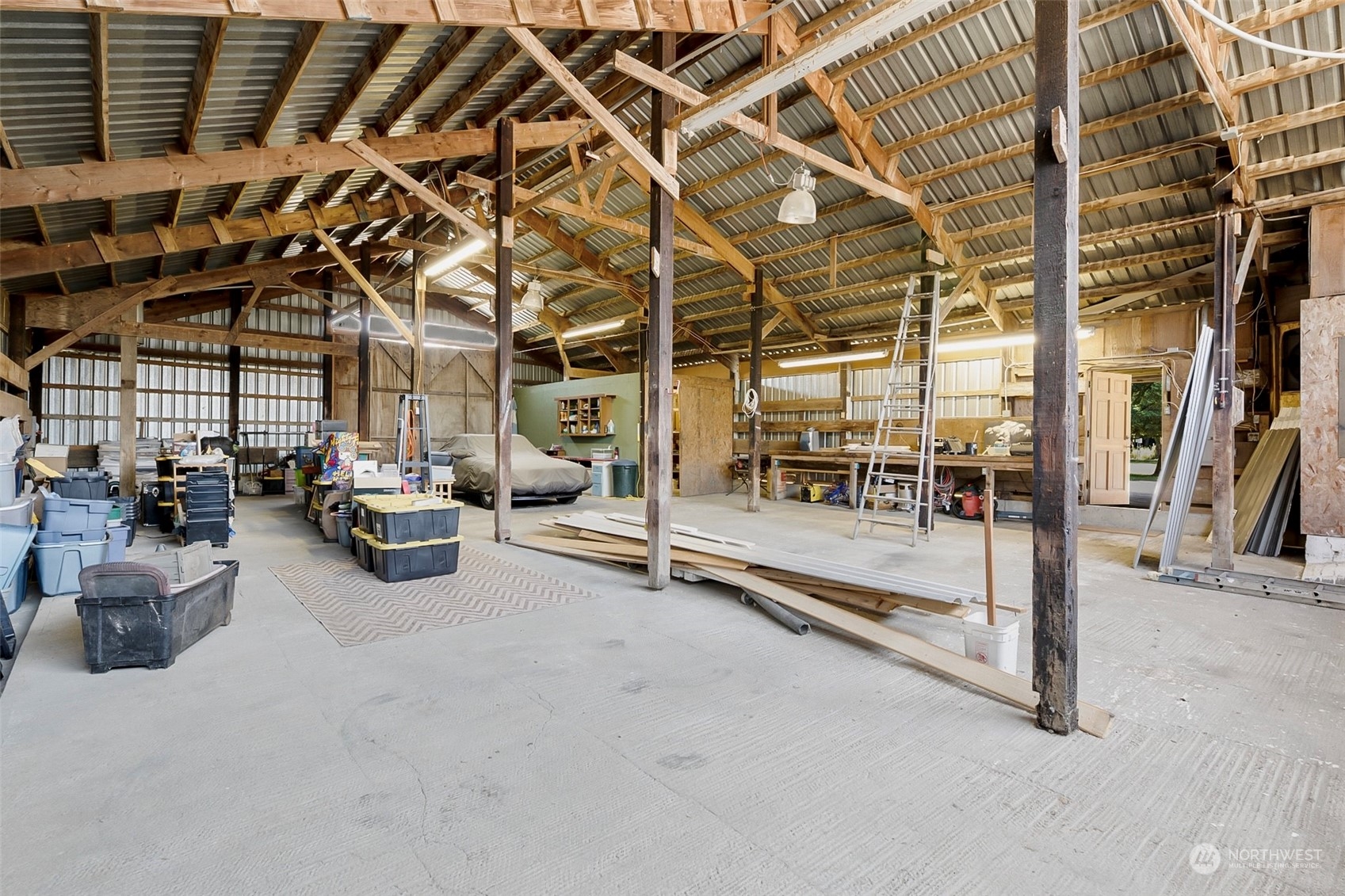 19829 Niederle Road Monroe, WA 98272 - Photo 36 of 39 a view of a room with gym equipment