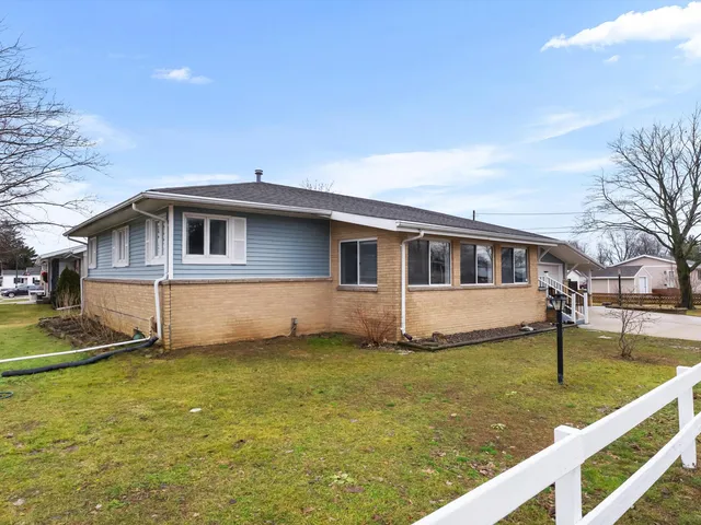 $209,900 | 815 Buchholz Street, Two Rivers, WI 54241