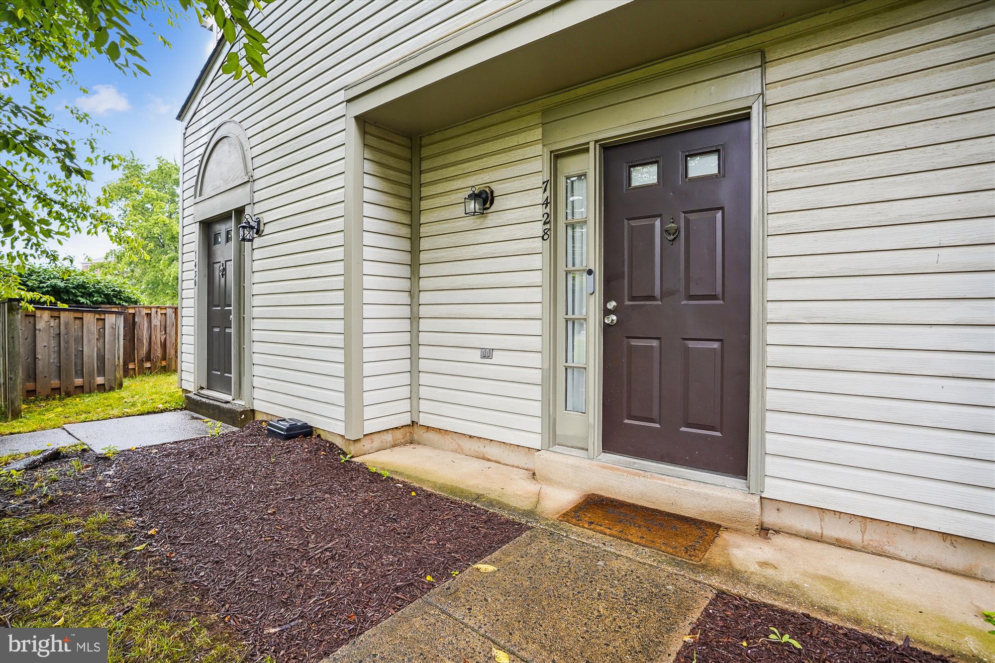 7428 Rokeby Drive Manassas, VA 20109 - Photo 4 of 51 Walk
