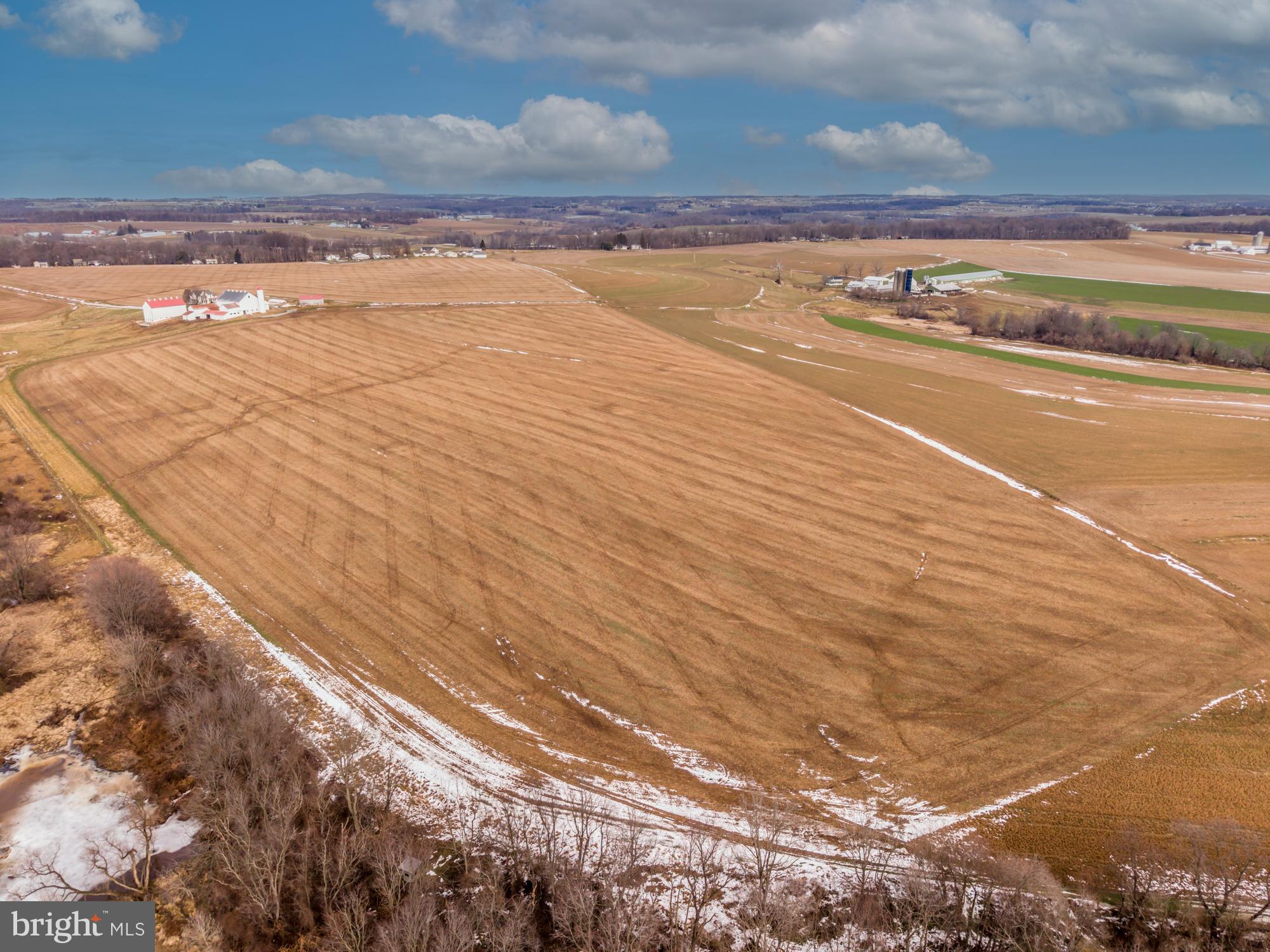 397 Jackson Road Quarryville, PA 17566 - Photo 6 of 41 a view of an ocean and mountain