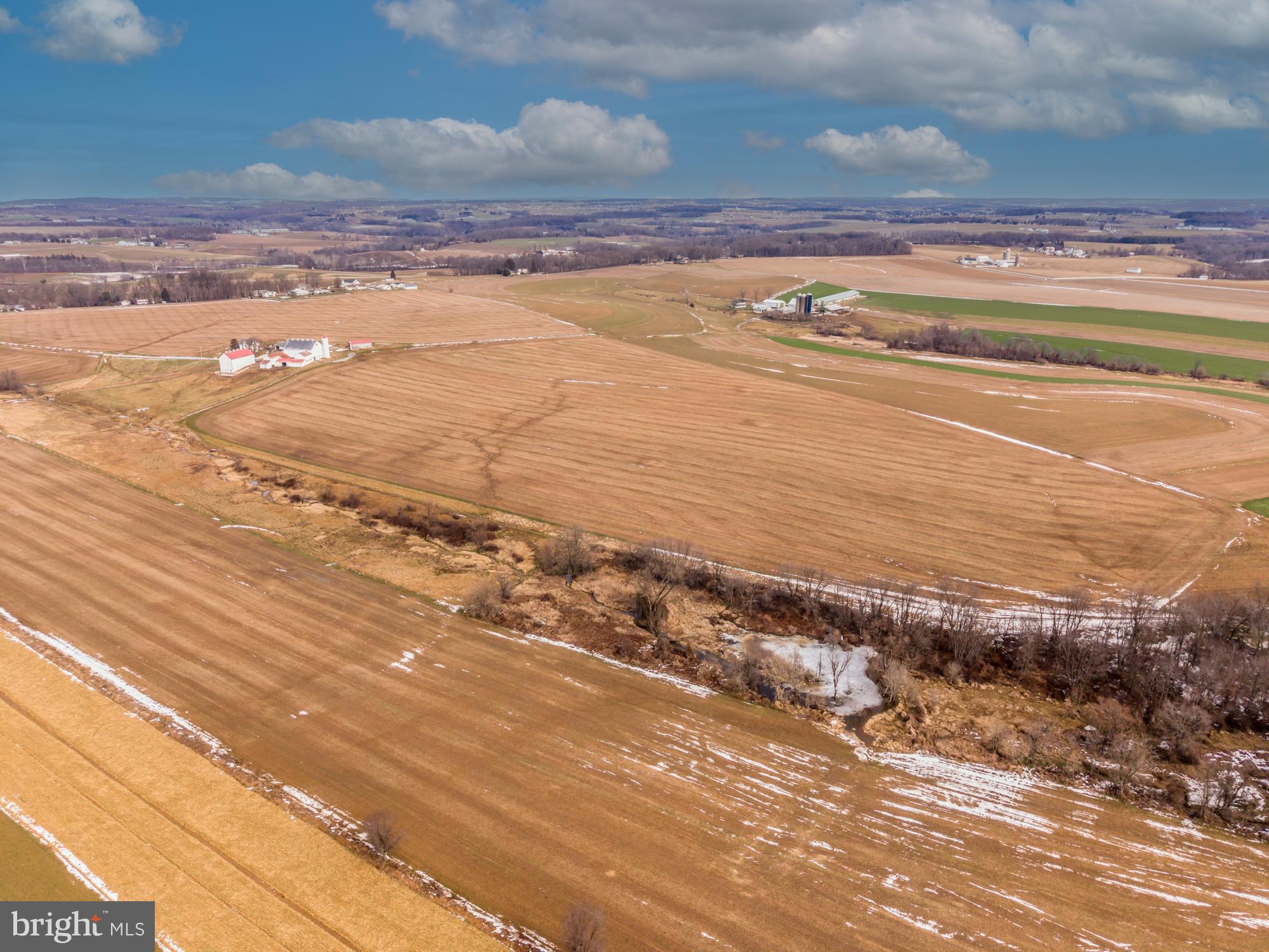 397 Jackson Road Quarryville, PA 17566 - Photo 7 of 41 a view of an ocean and city