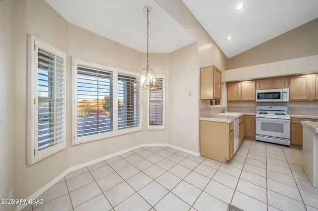 $550,000 | 1645 East Ganymede Drive, Tucson, AZ 85737