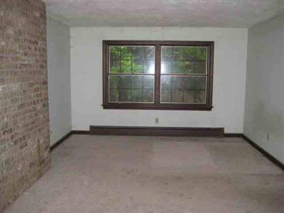 4661 Meridian Road Okemos, MI 48864 - Photo 9 of 11 20251113-8.JPG