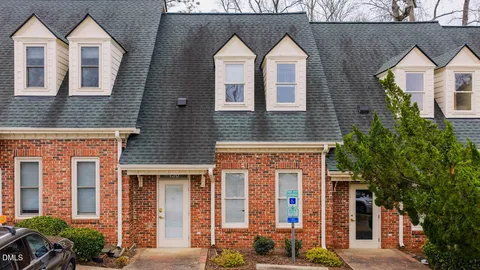$325,000 | 130 Salem Towne Court, Apex, NC 27502