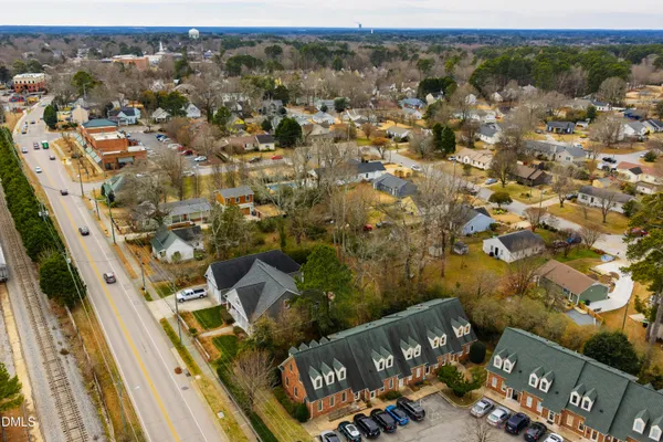 $315,250 | 130 Salem Towne Court, Apex, NC 27502