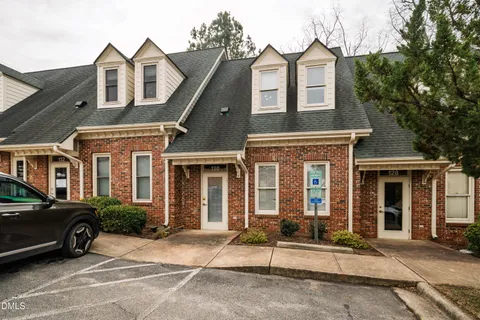 $325,000 | 130 Salem Towne Court, Apex, NC 27502