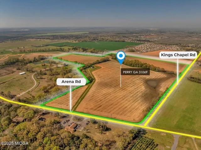 a view of a swimming pool