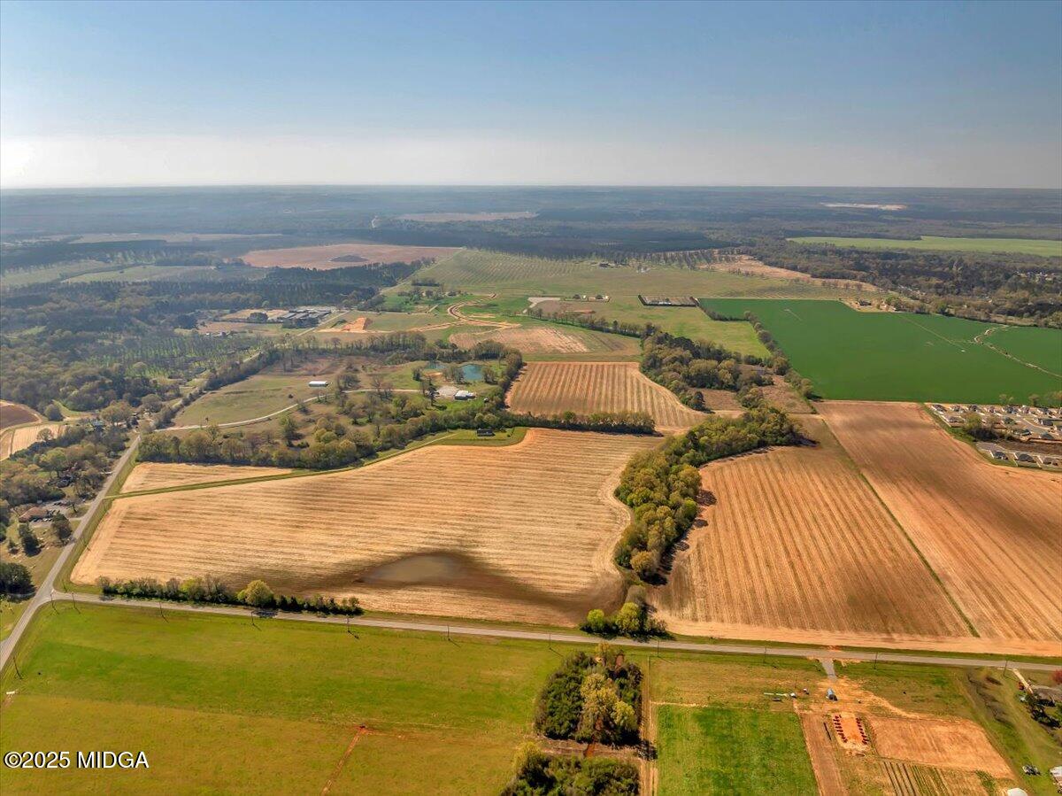 405 Arena Road Perry, GA 31069 - Photo 8 of 31 a view of an ocean