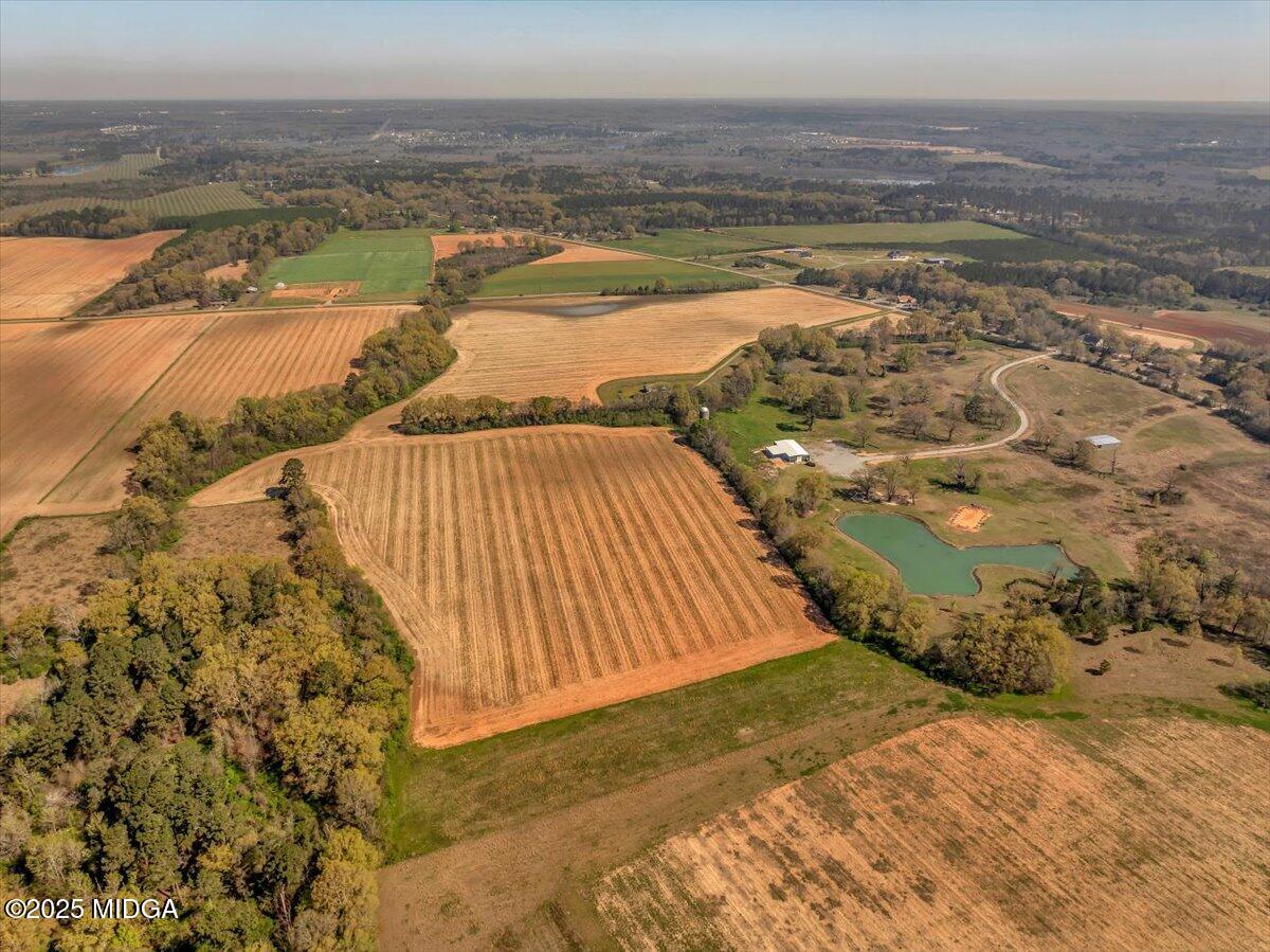 405 Arena Road Perry, GA 31069 - Photo 9 of 31 a view of an ocean