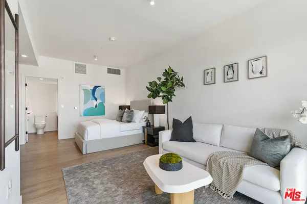 $2,795 | 10700 Tabor Street, Unit 509, Los Angeles, CA 90034