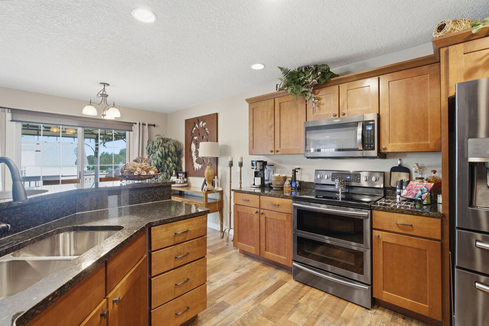 5679 Appleton Road Bettendorf, IA 52722 - Photo 17 of 40