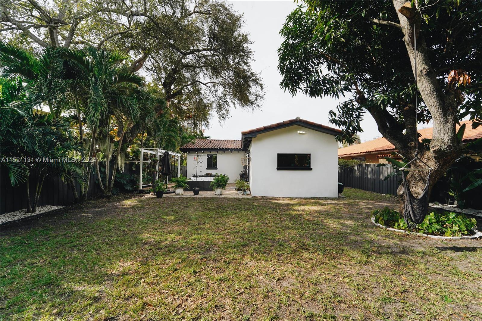 321 Southwest 24th Road Miami, FL 33129 - Photo 25 of 31