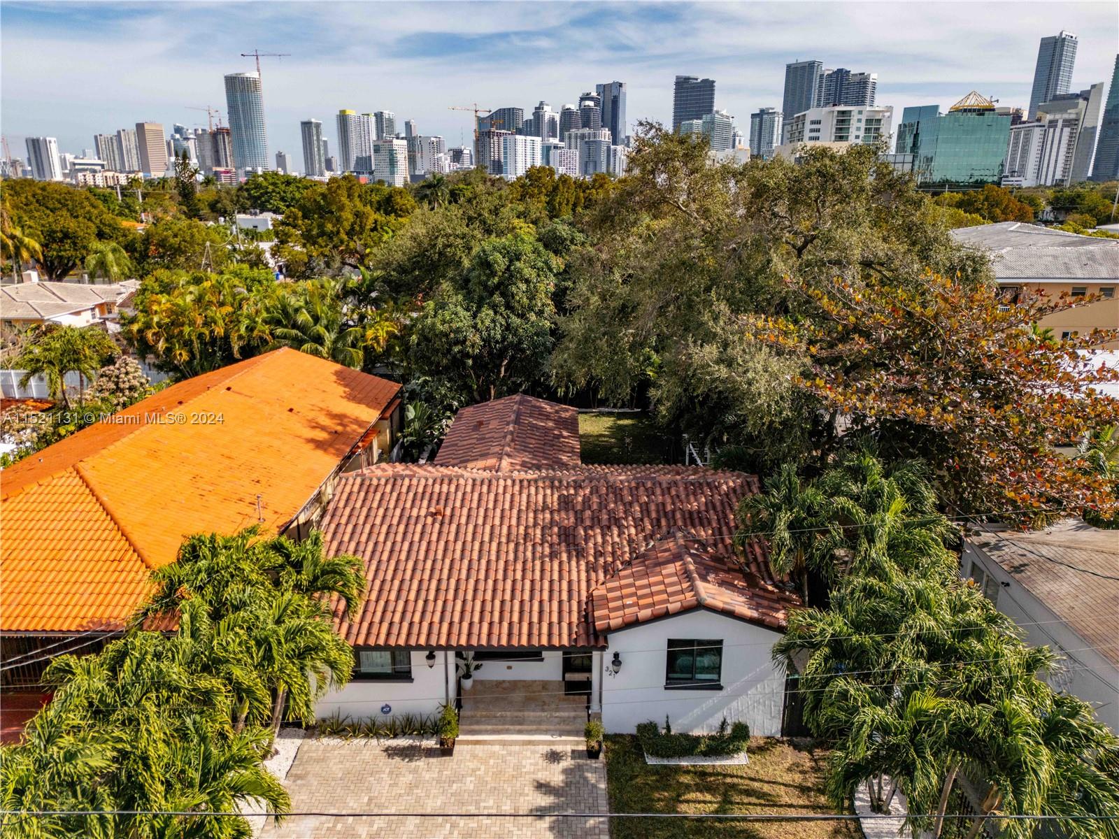 321 Southwest 24th Road Miami, FL 33129 - Photo 26 of 31