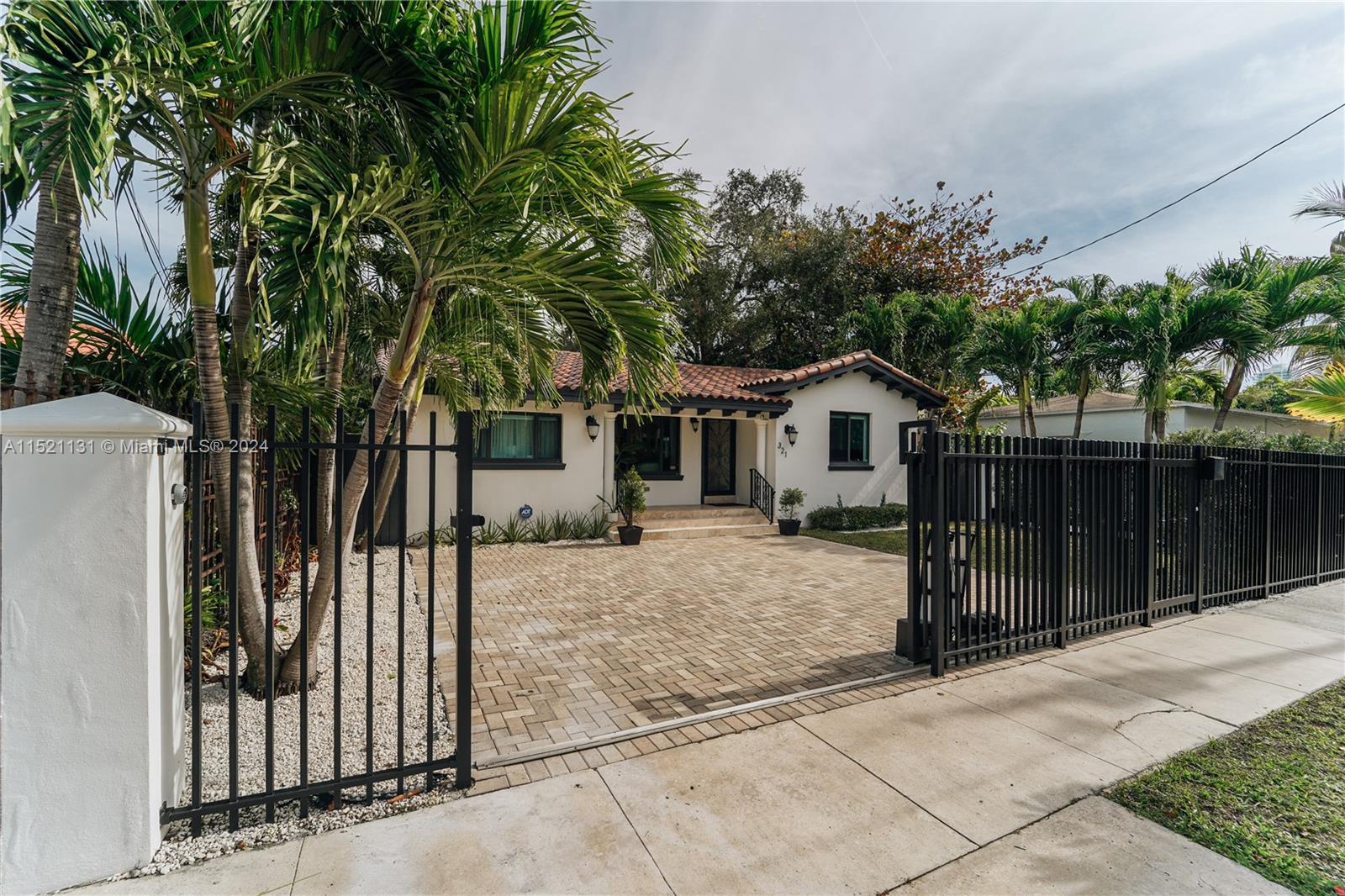 321 Southwest 24th Road Miami, FL 33129 - Photo 3 of 31