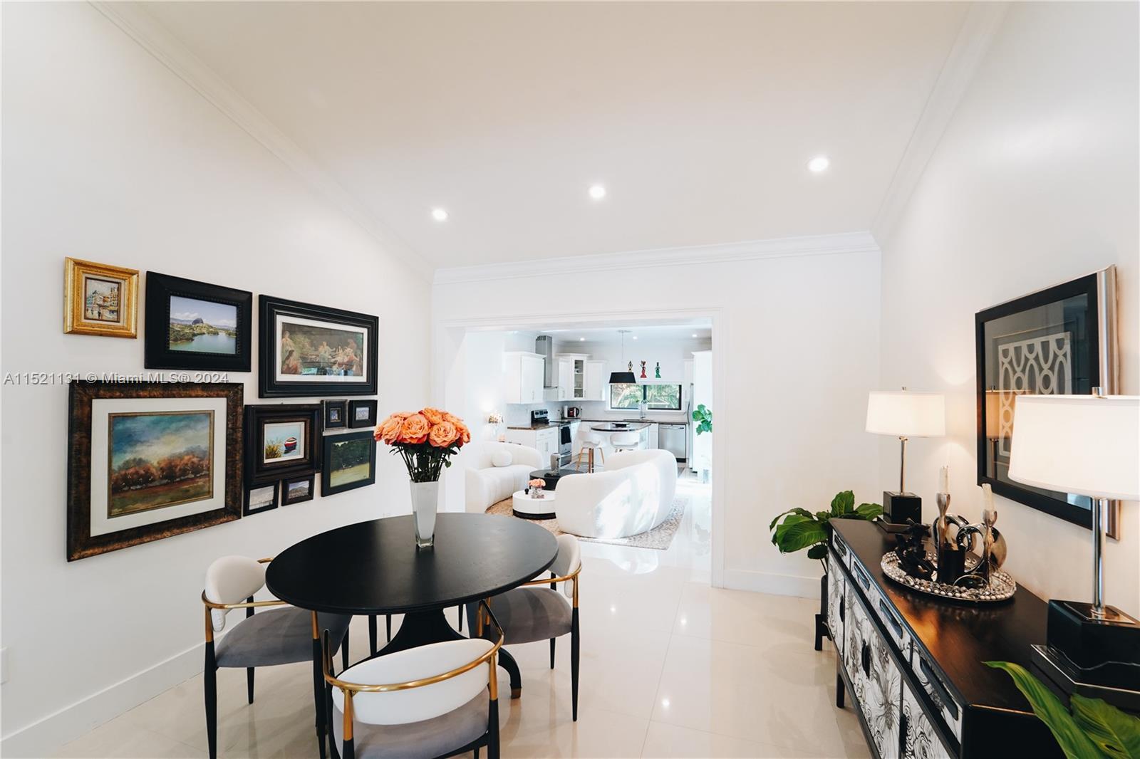 321 Southwest 24th Road Miami, FL 33129 - Photo 6 of 31