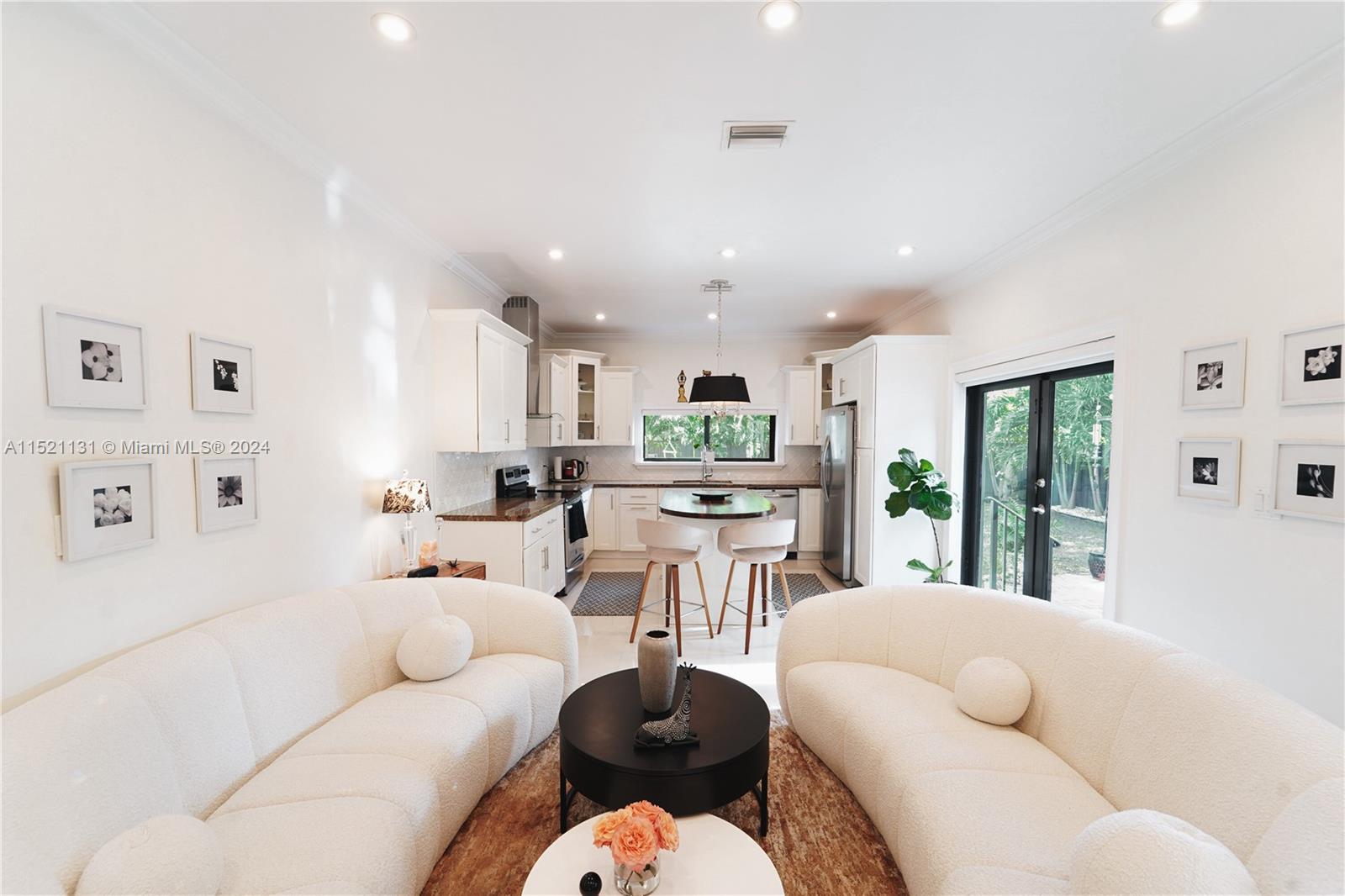 321 Southwest 24th Road Miami, FL 33129 - Photo 7 of 31