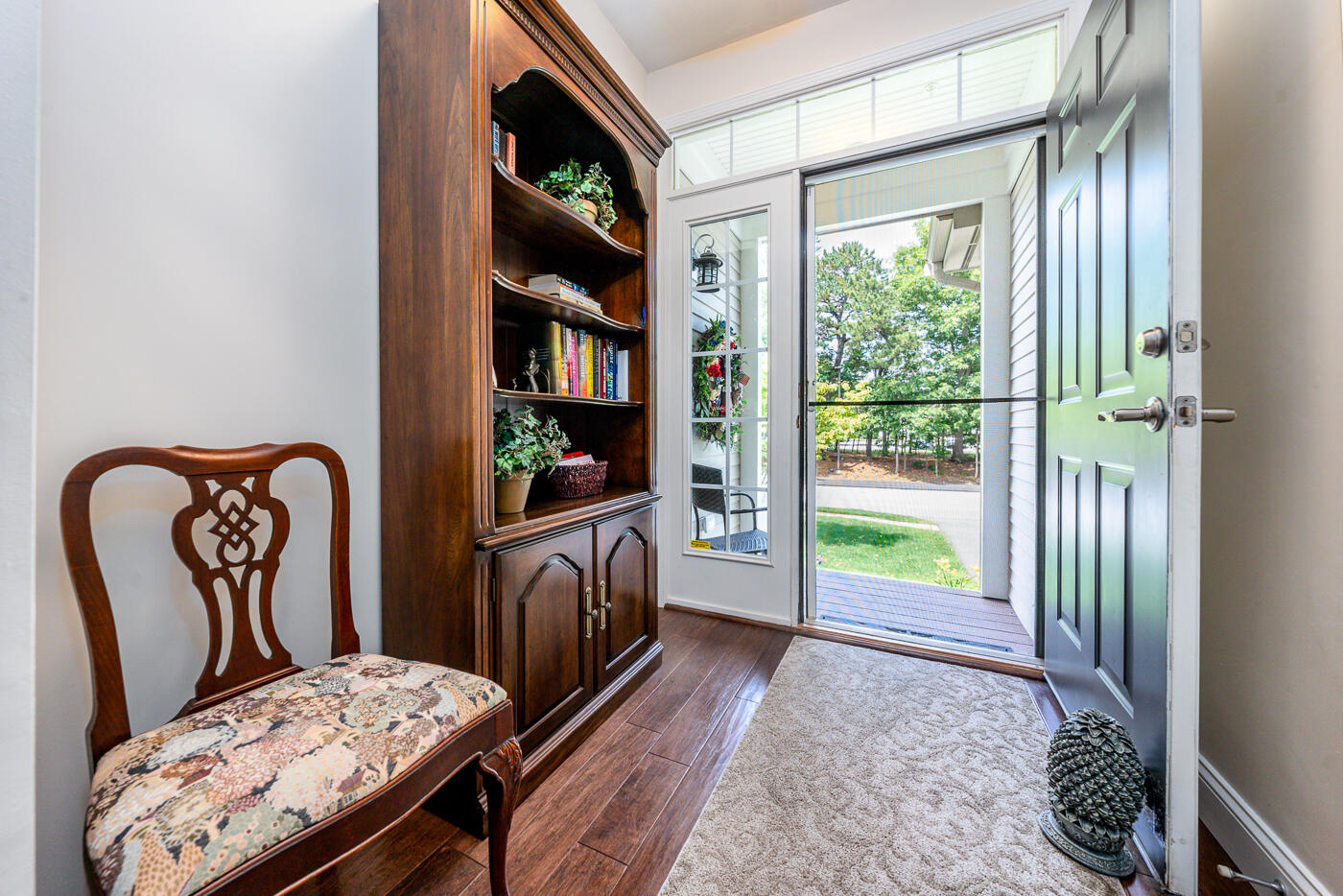 36 Southport Drive Mashpee, MA 02649 - Photo 3 of 21 a view of a livingroom with furniture