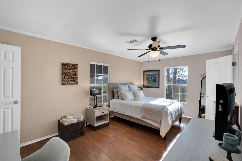 8103 County Road 409 Grandview, TX 76050 - Photo 13 of 35