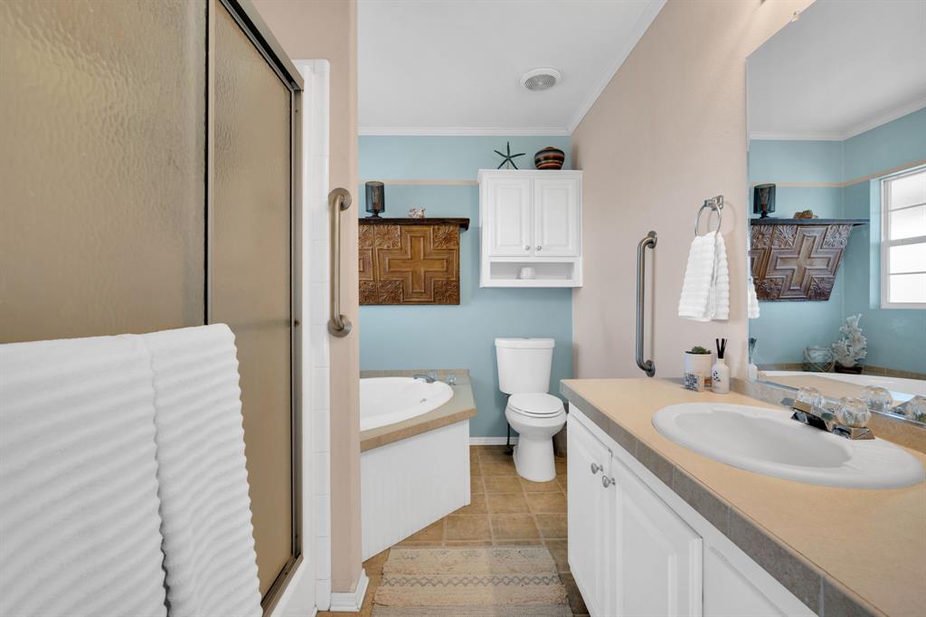 8103 County Road 409 Grandview, TX 76050 - Photo 15 of 35