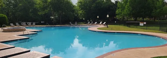 $575,000 | 9505 Meadowpark Drive, Denton, TX 76226