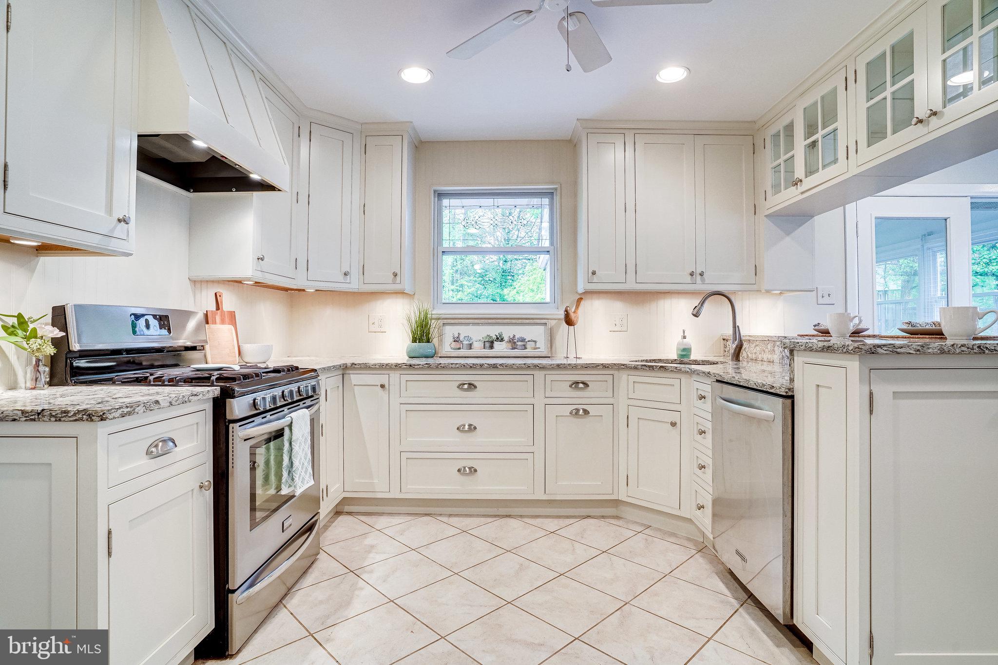 7309 Bath Street Springfield, VA 22150 - Photo 23 of 75 Kitchen