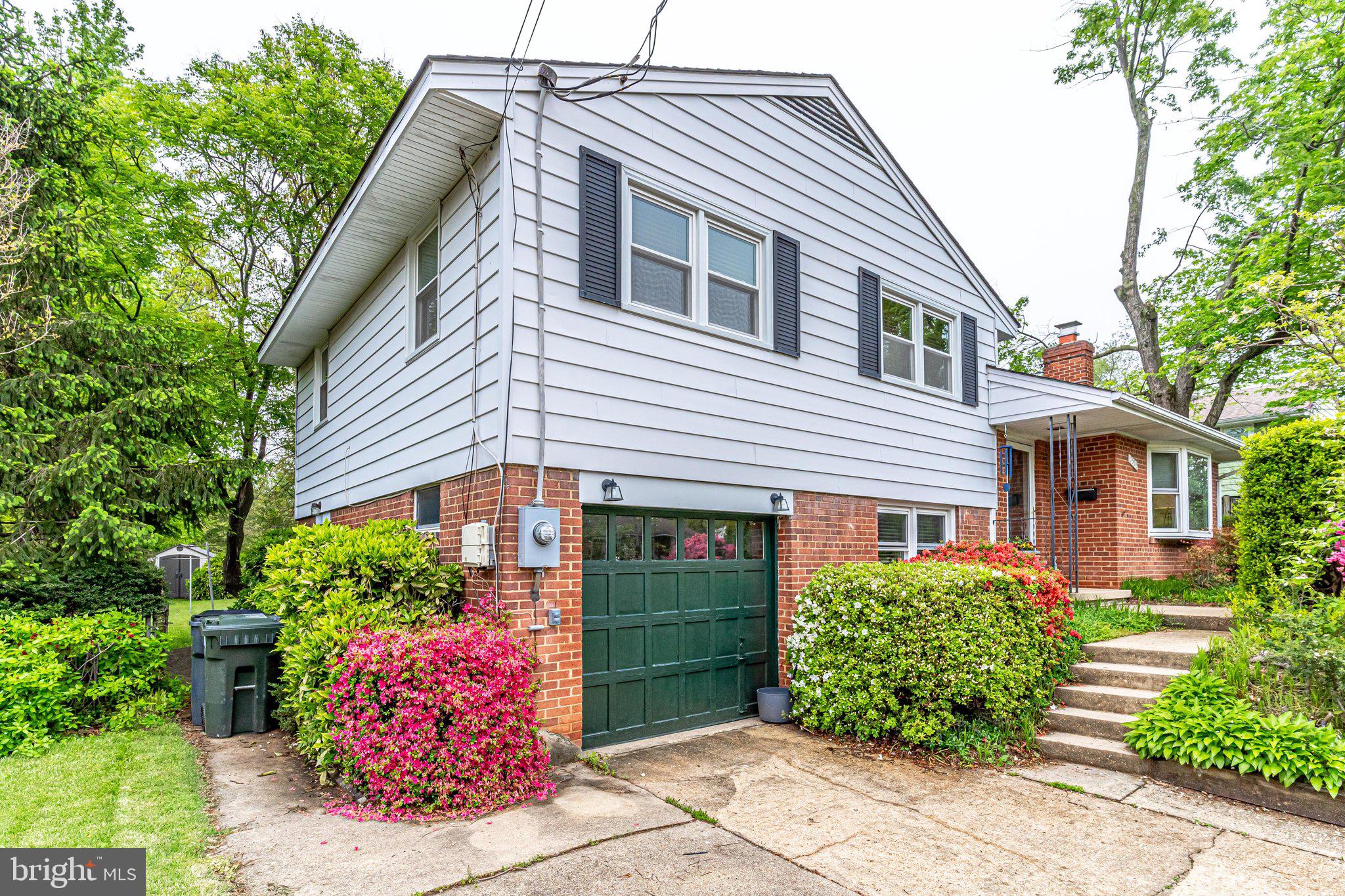 7309 Bath Street Springfield, VA 22150 - Photo 5 of 75