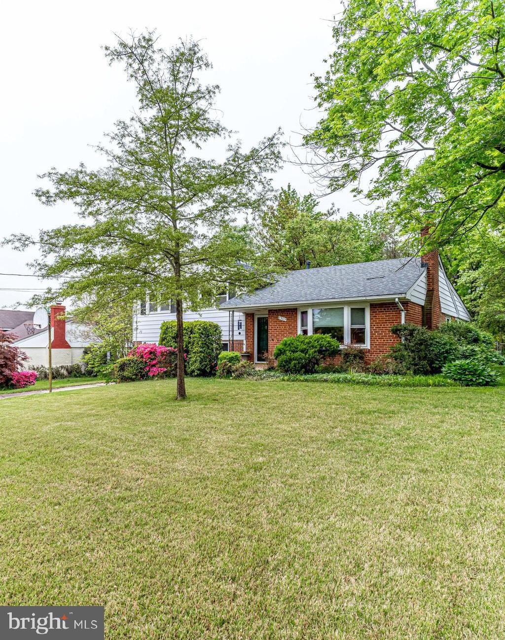 7309 Bath Street Springfield, VA 22150 - Photo 7 of 75