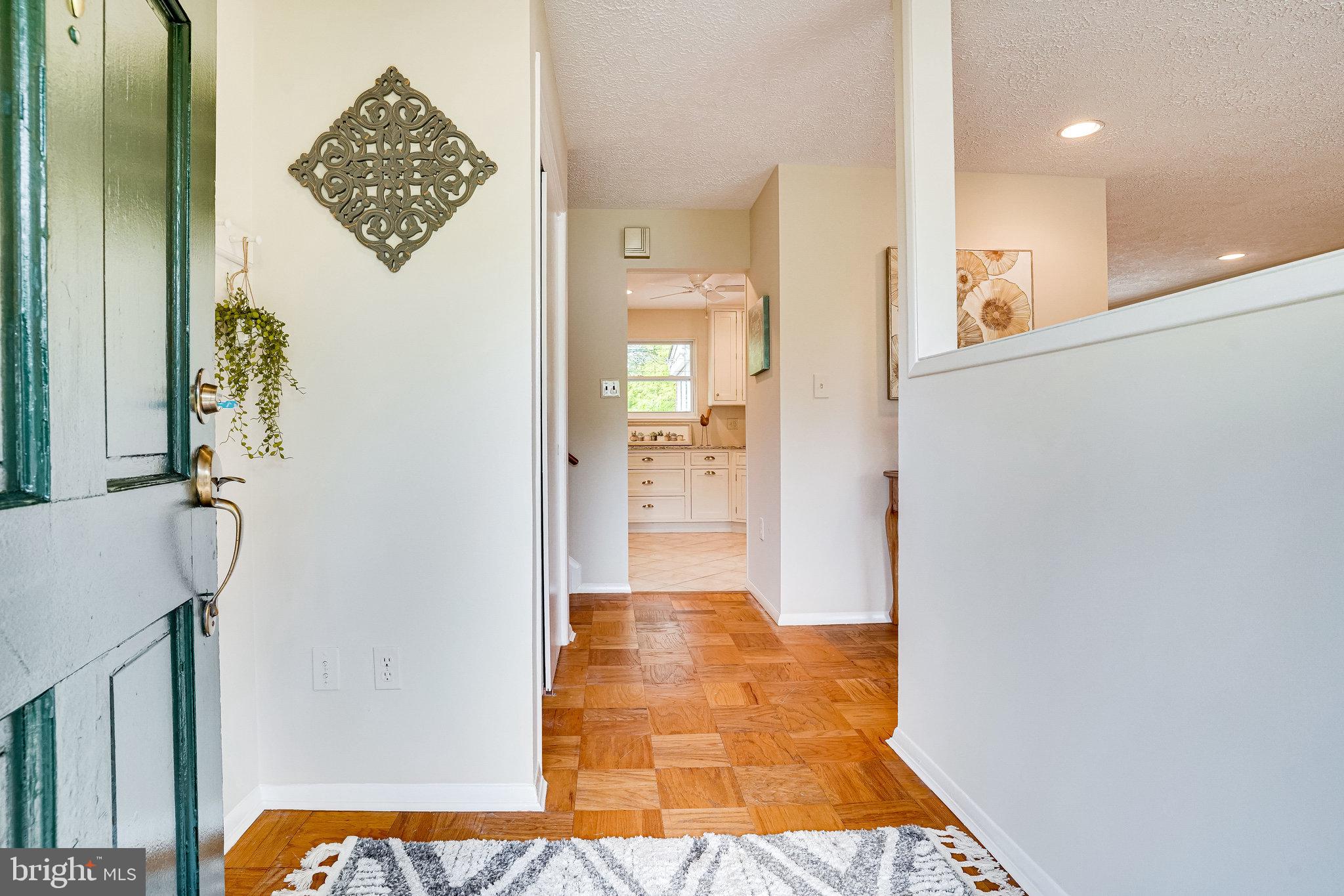 7309 Bath Street Springfield, VA 22150 - Photo 9 of 75 Entry Foyer