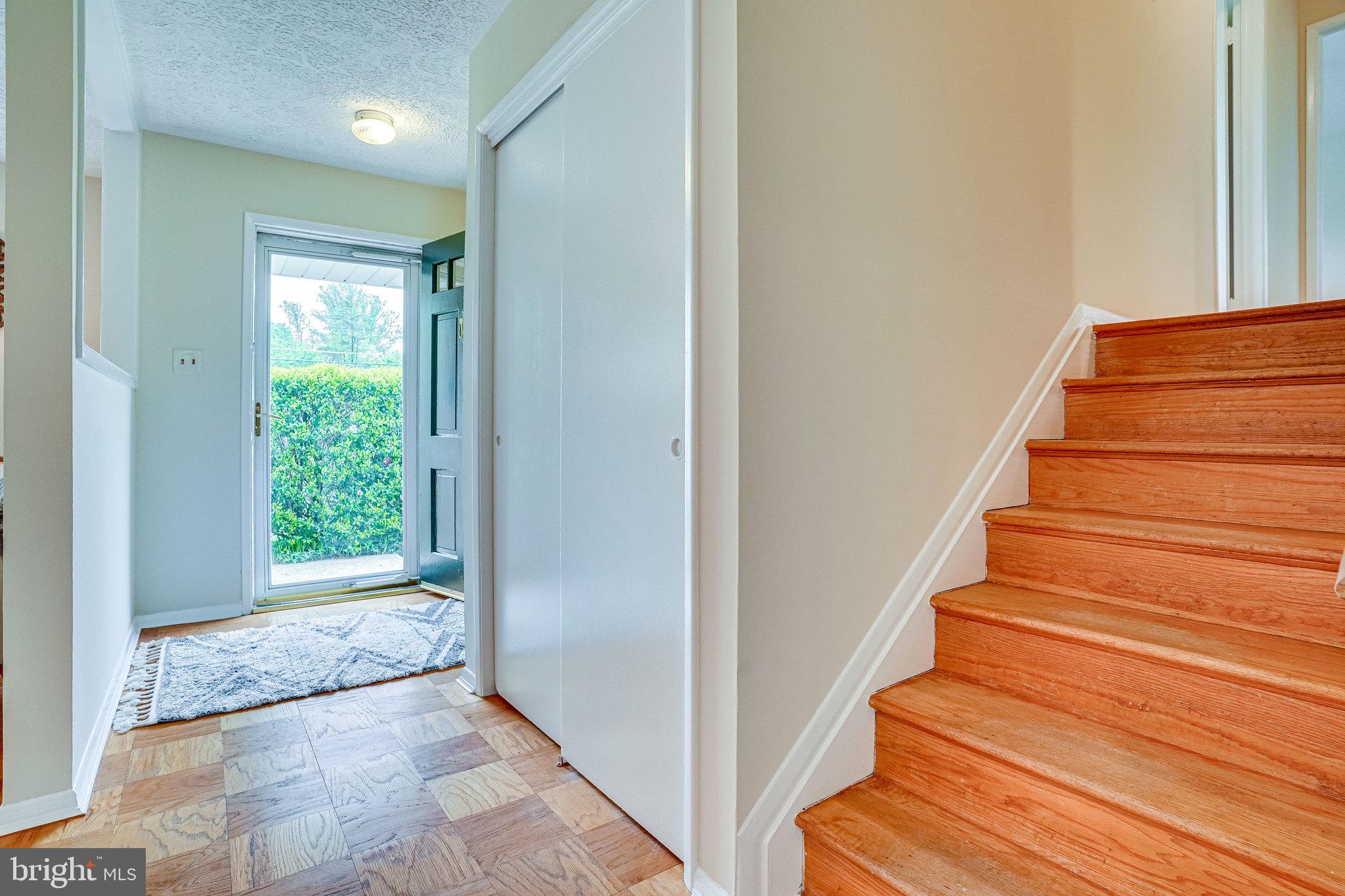 7309 Bath Street Springfield, VA 22150 - Photo 10 of 75 Entry Foyer