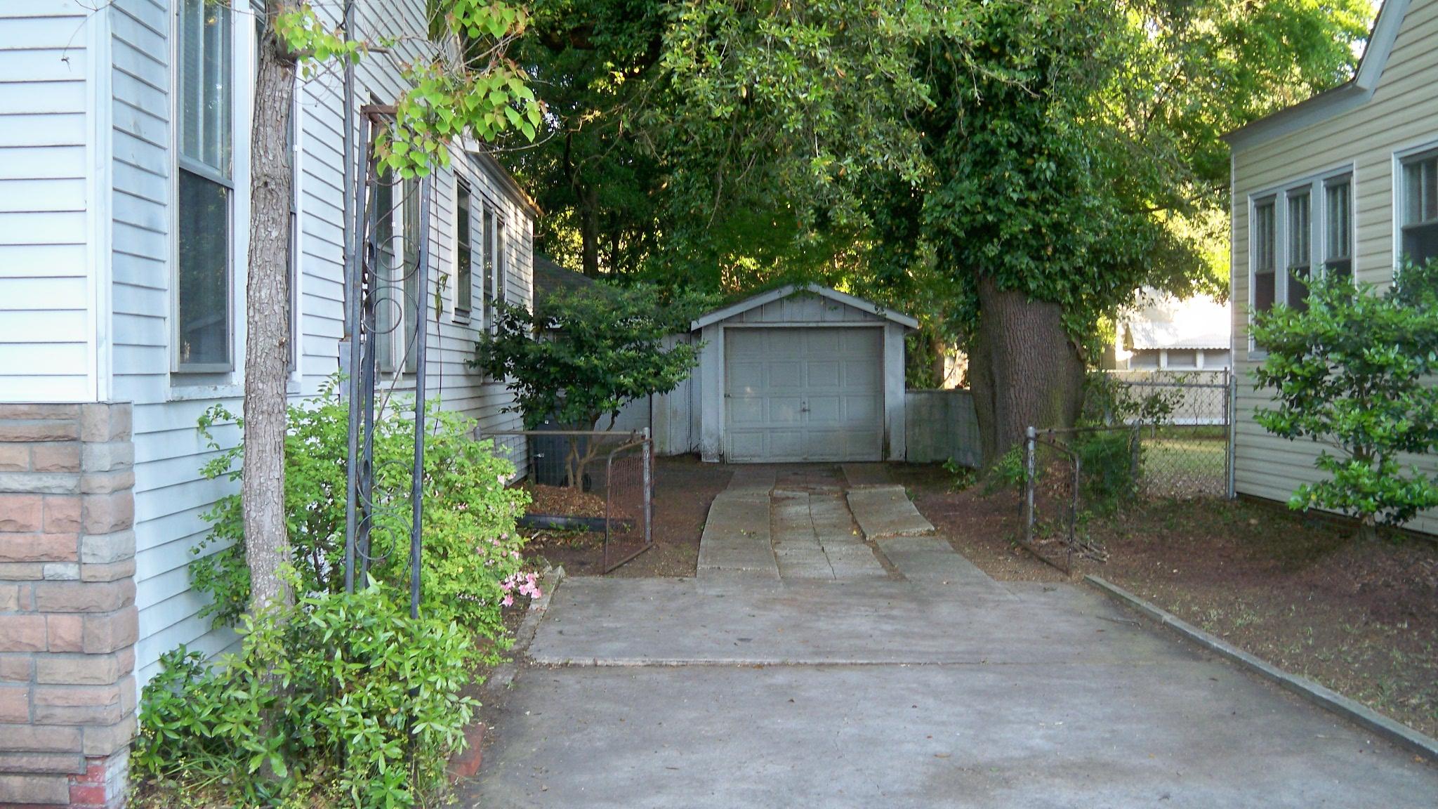2139 Dorchester Road North Charleston, SC 29405 - Photo 7 of 9 2139_Dorchester_4-15-10_003 - Copy