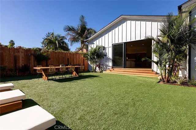 $2,850,000 | 5750 Stansbury Avenue, Sherman Oaks, CA 91401