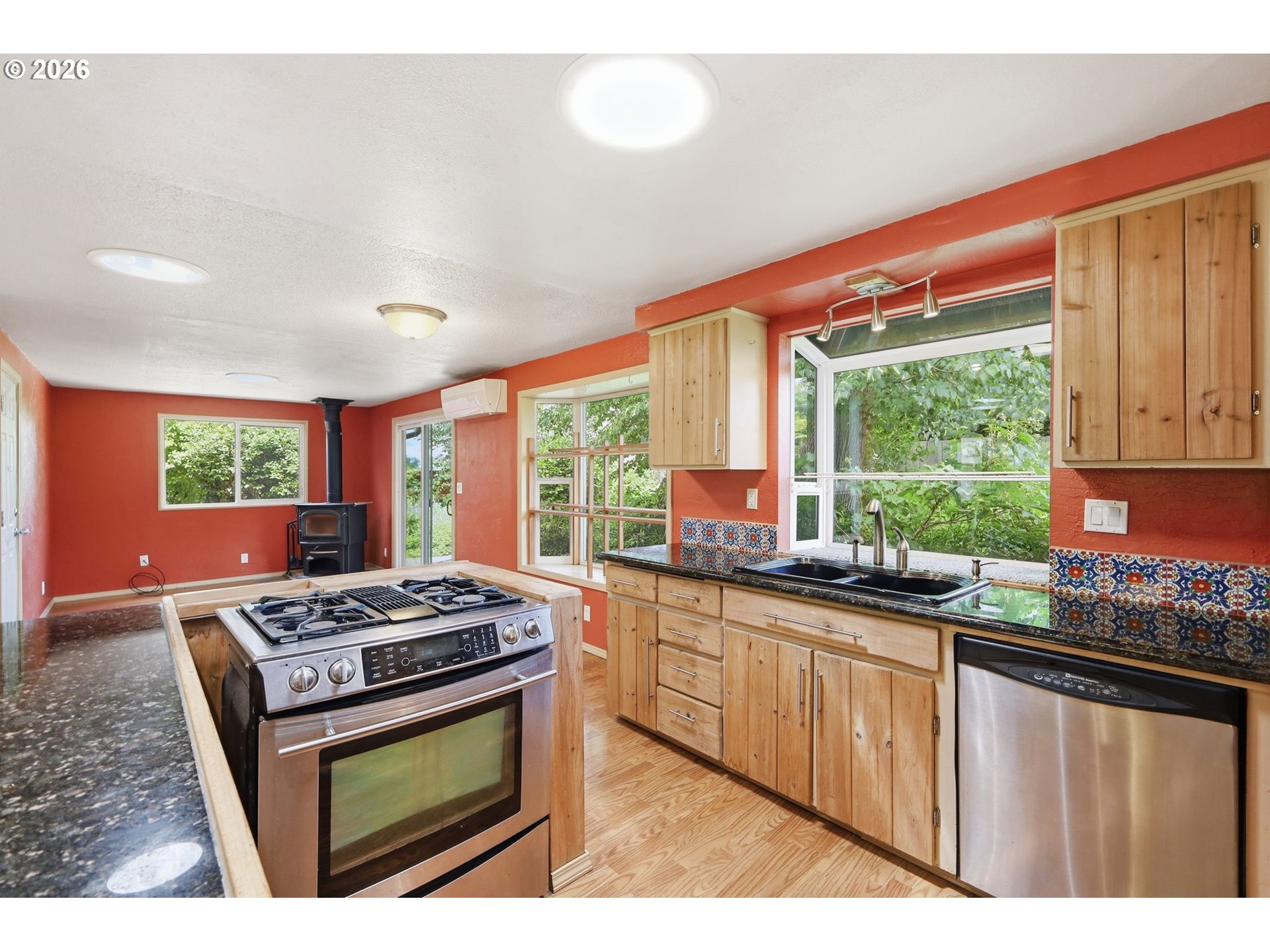 3987 Andover Street Eugene, OR 97404 - Photo 13 of 43 Kitchen