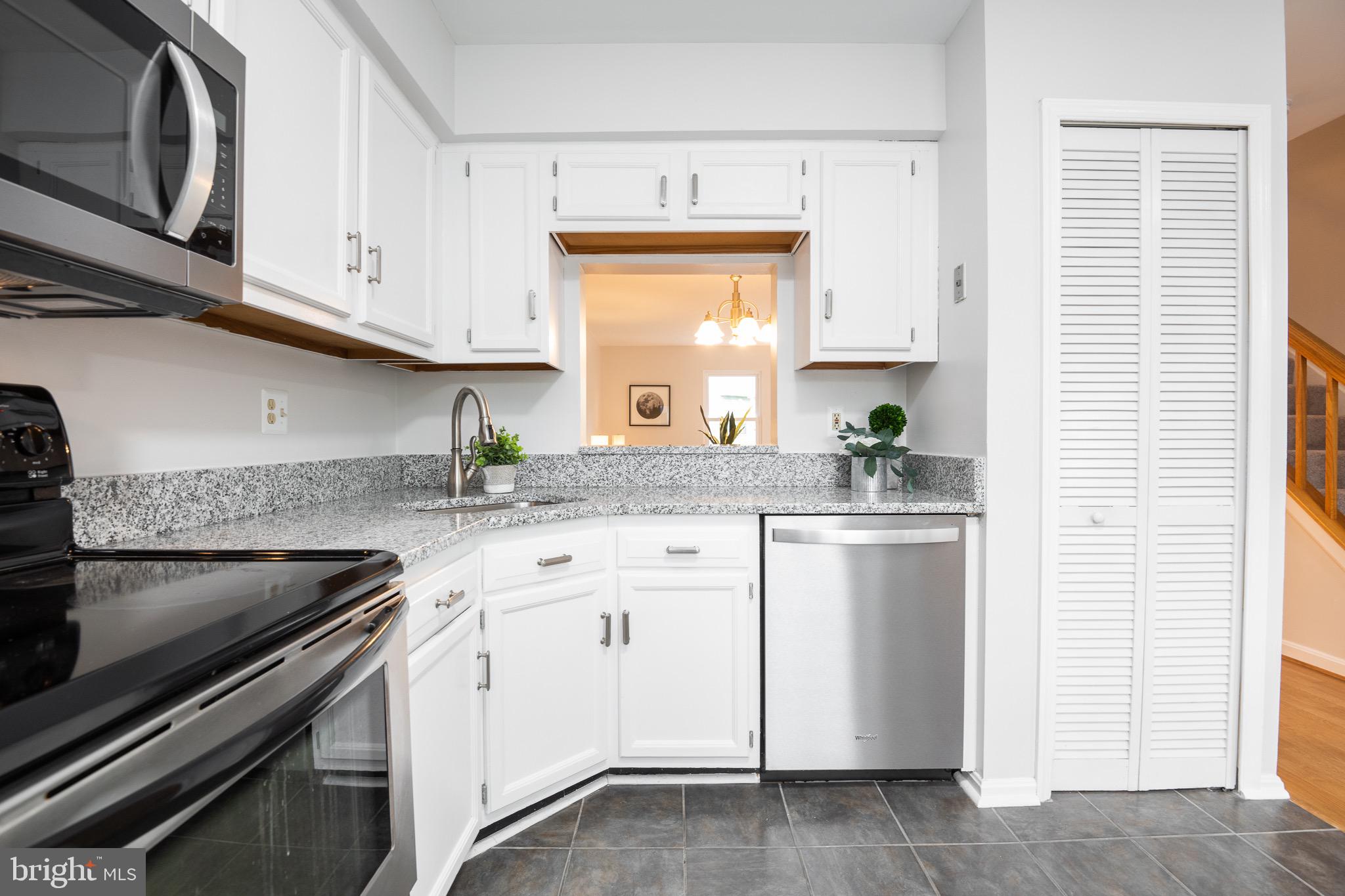 9525 Clocktower Lane Columbia, MD 21046 - Photo 6 of 26