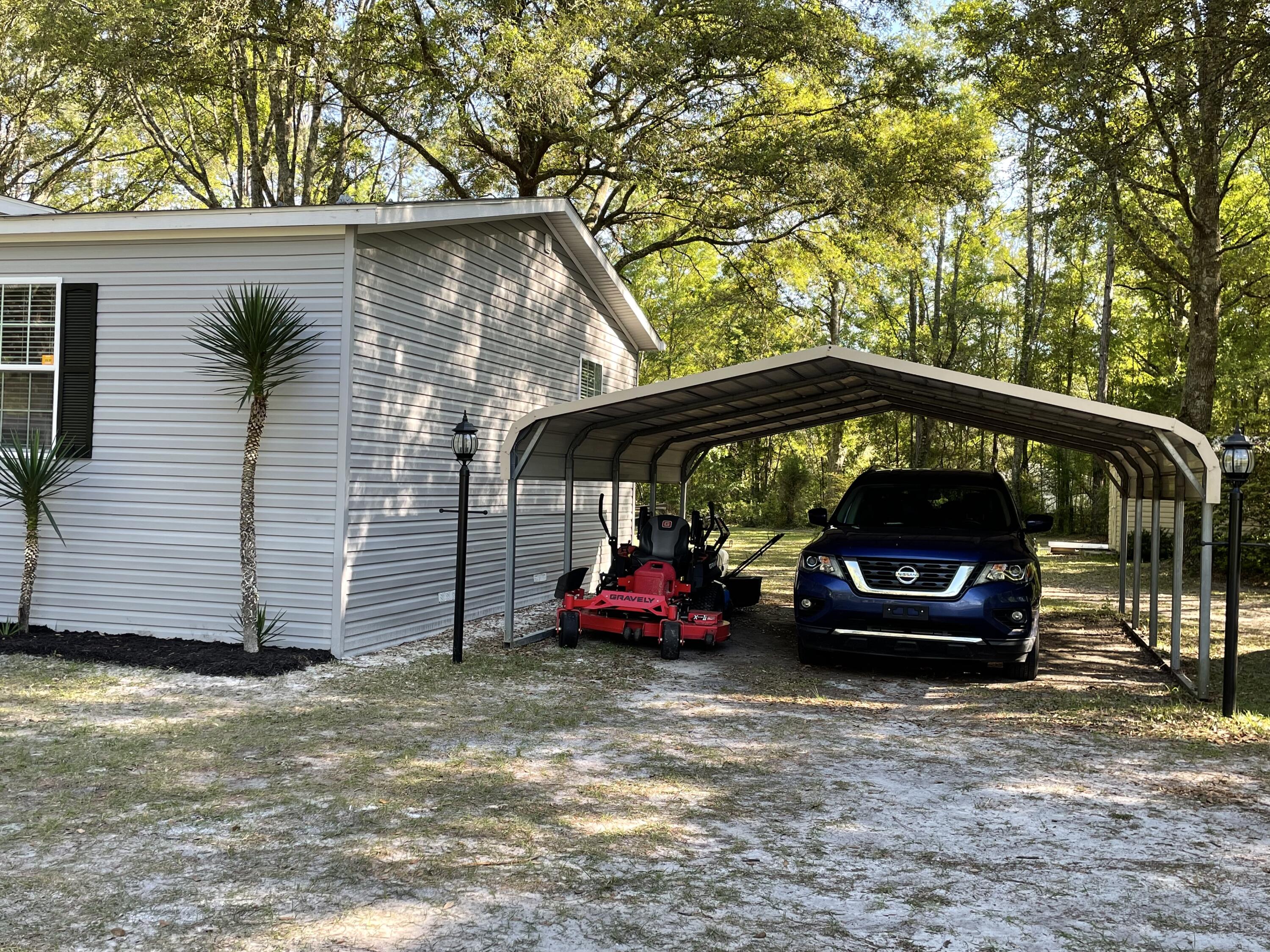 3124 County Road 252 Wellborn, FL 32094 - Photo 15 of 23 CARPORT