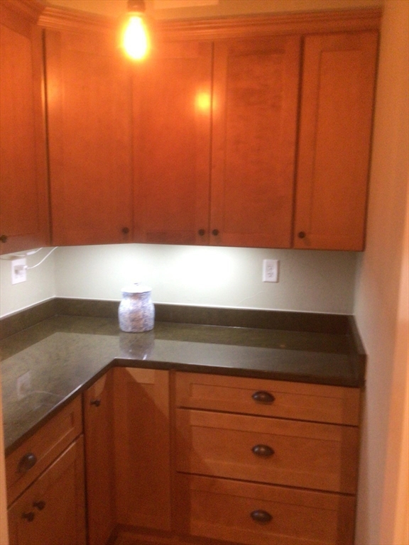 199 Victory Road, Unit 199 Quincy, MA 02171 - Photo 8 of 30 Gallery Image 8