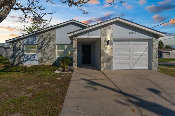 $389,000 | 13726 Michelle Avenue, Hudson, FL 34667